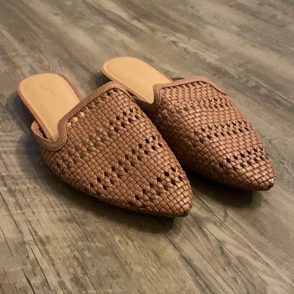 Universal thread flats in camel